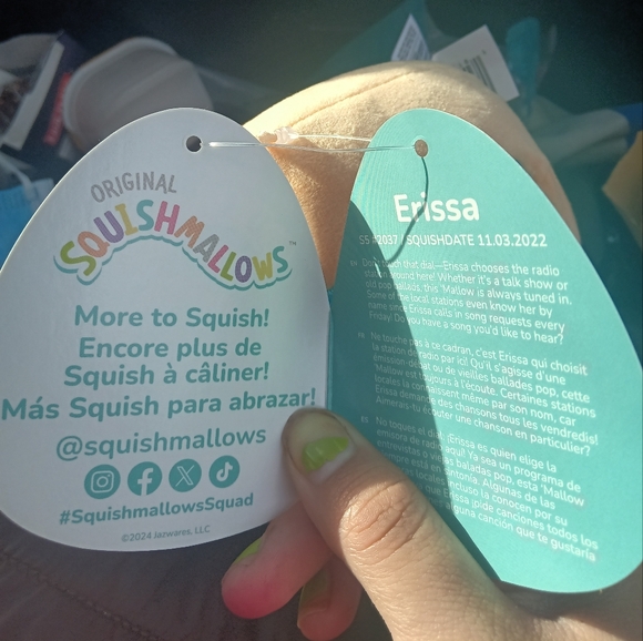 Squishmallows Erissa - Picture 6 of 7